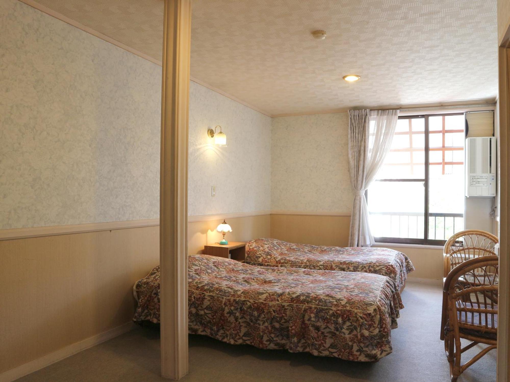 Pension Eden Naganohara Zimmer foto